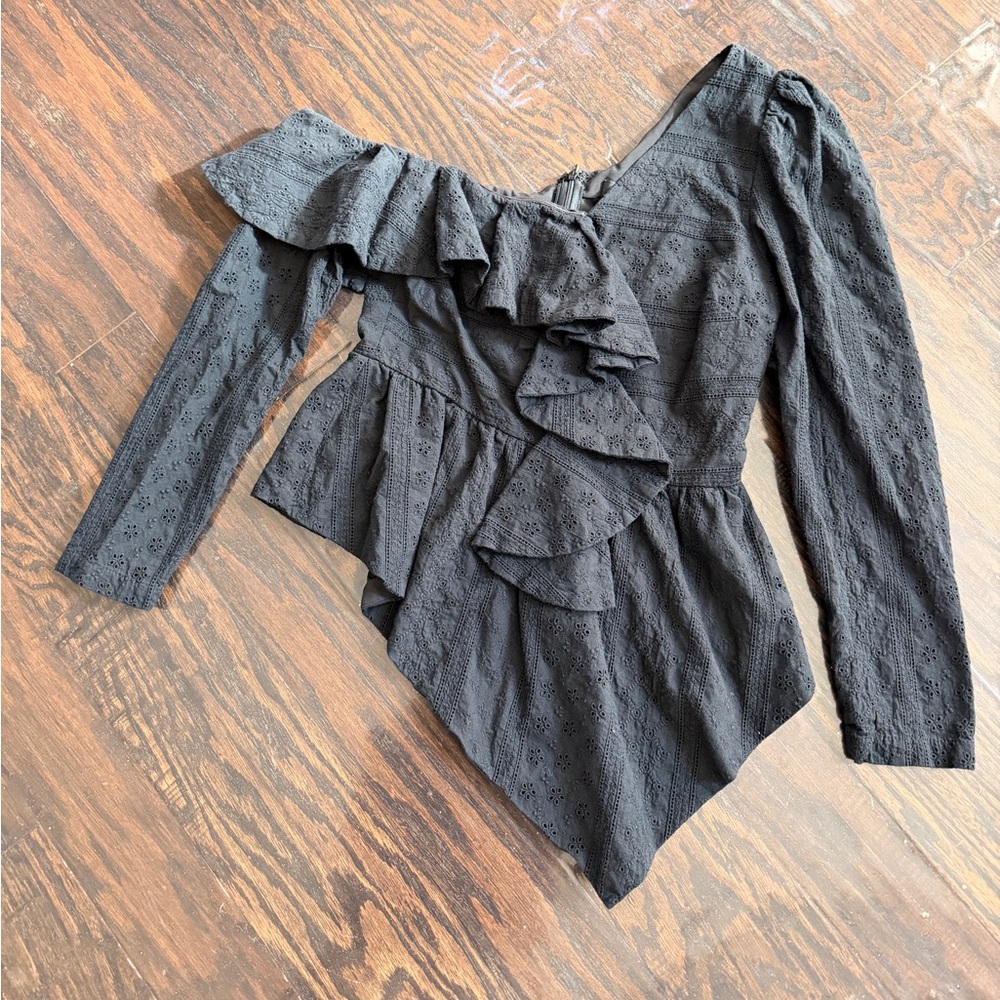 Lea & Viola Asymmetrical One Shoulder Ruffle Blouse - Picture 2 of 6